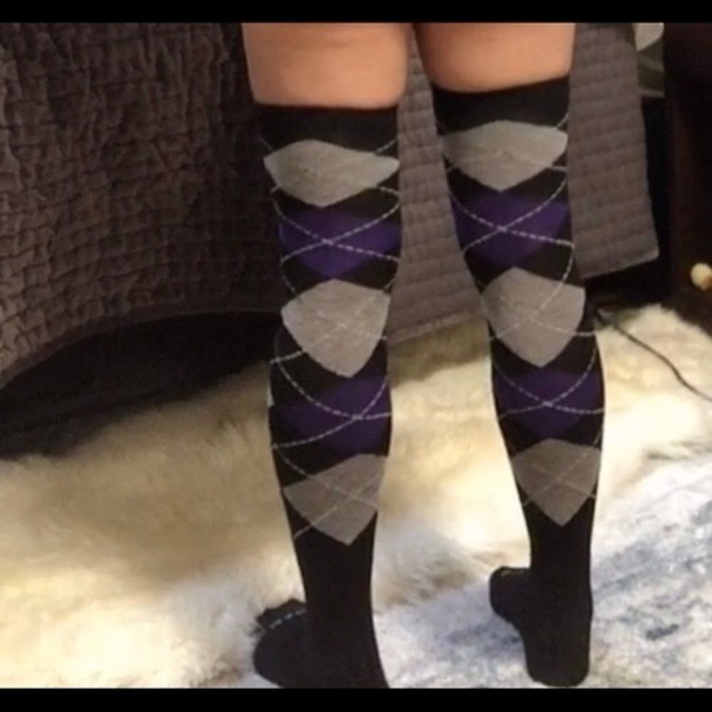 Women's Thigh High Argyle Socks-NWT    - Picture 2 of 7